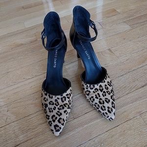Size 8 Franco Sarto Leopard print pointed heels